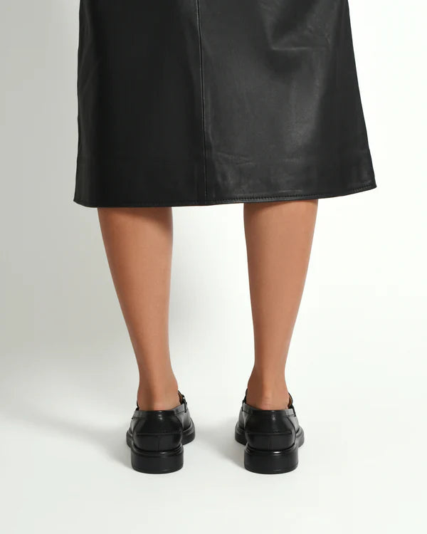 Dust-loafers black leather